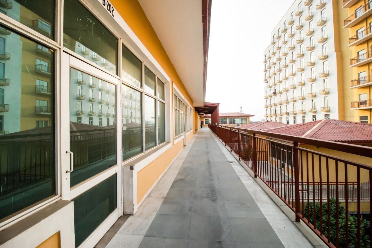 Hotel Grand 81 Faridabad Dış mekan fotoğraf