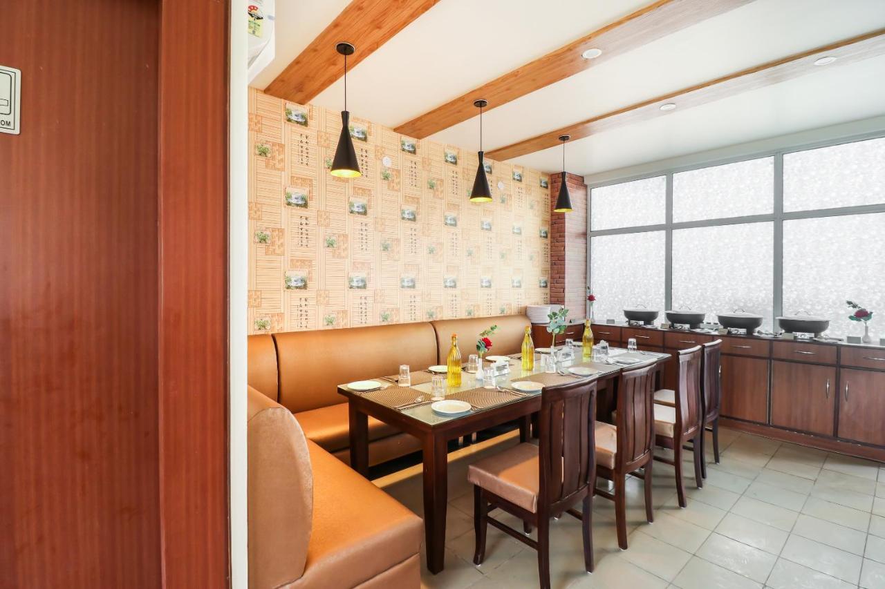 Hotel Grand 81 Faridabad Dış mekan fotoğraf